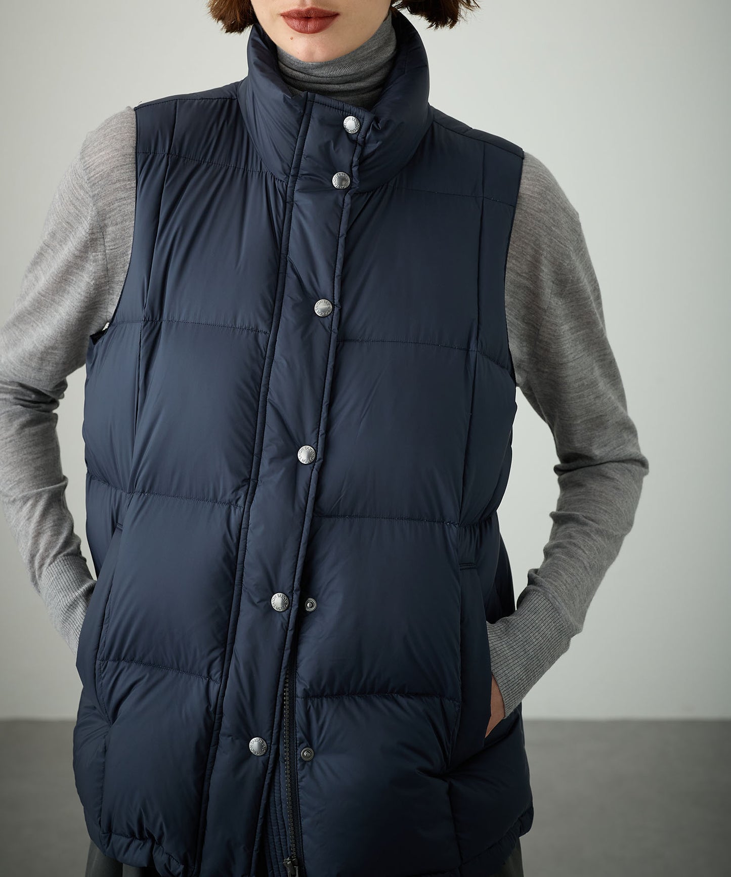 [購入]【TAIONコラボ】ダウンベスト