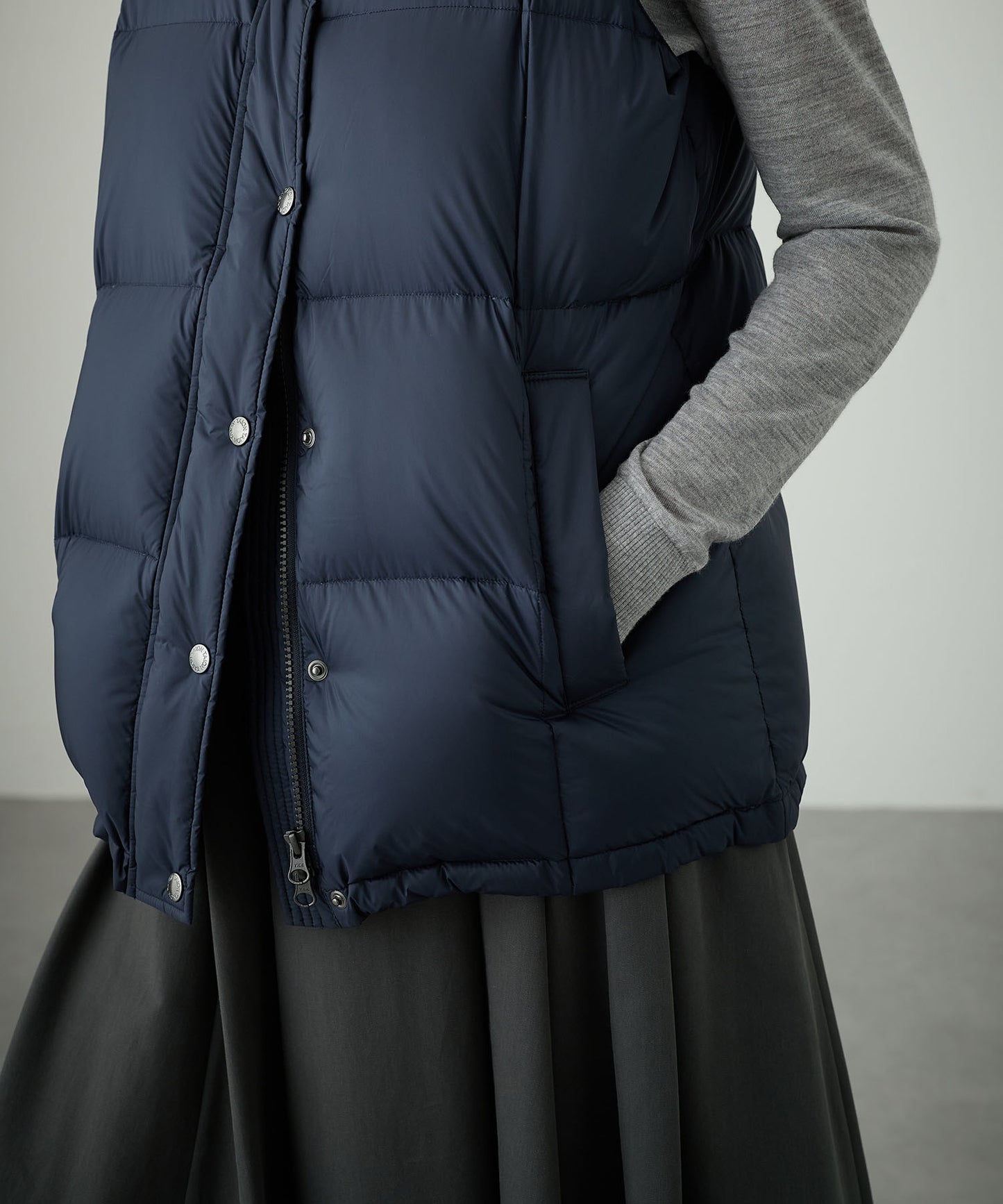 [購入]【TAIONコラボ】ダウンベスト